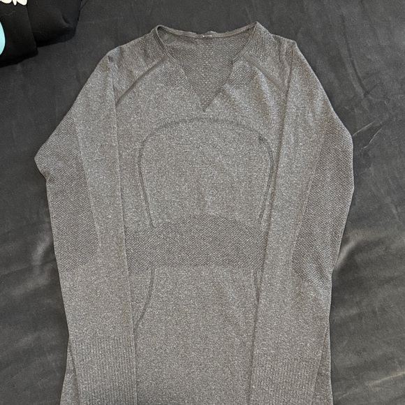 lululemon athletica Tops - Lululemon athletica Grey Long Sleeve Tee